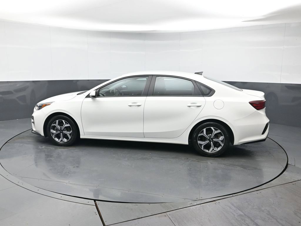 Used 2021 Kia Forte LXS FWD image 4
