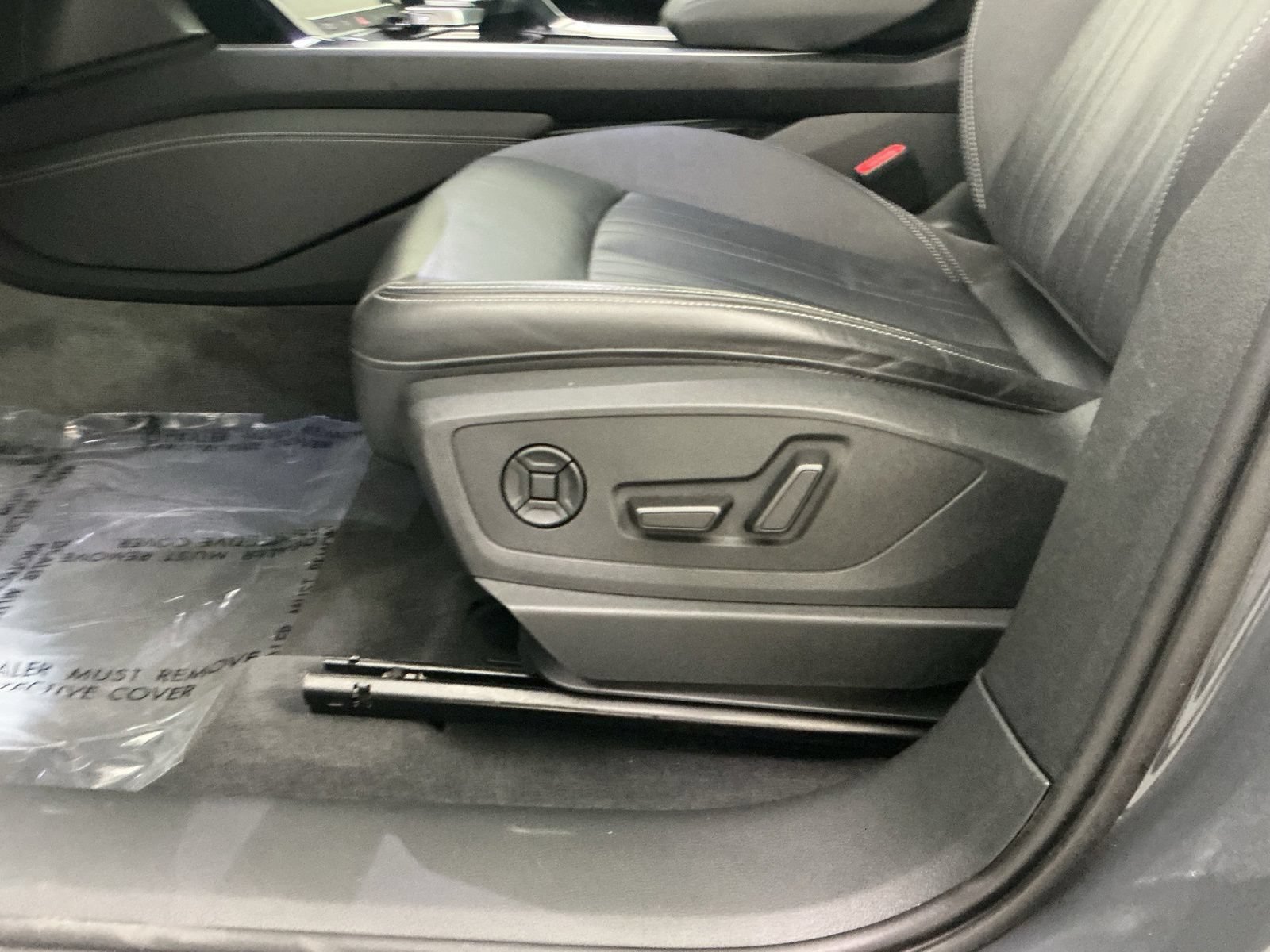 Used 2024 Audi Q8 e-tron Premium Plus AWD/4WD image 14