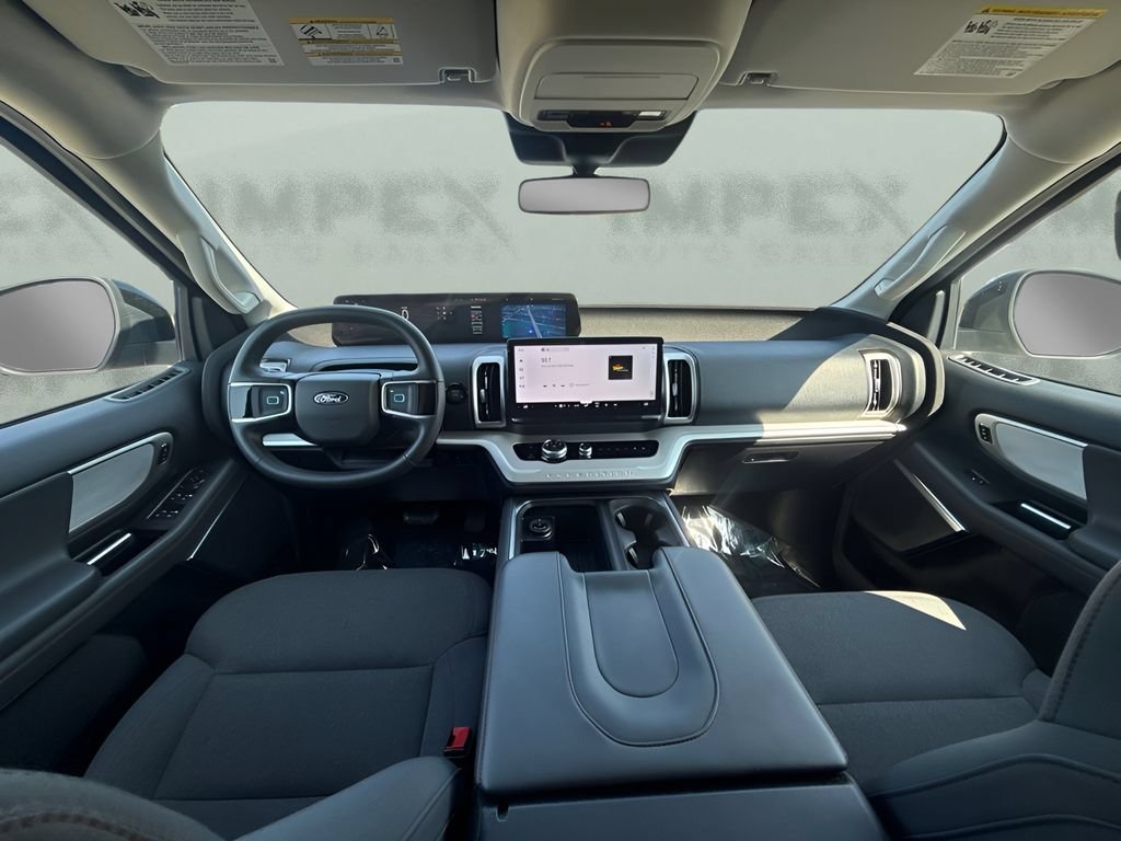 Used 2025 Ford Expedition Max Active RWD image 12