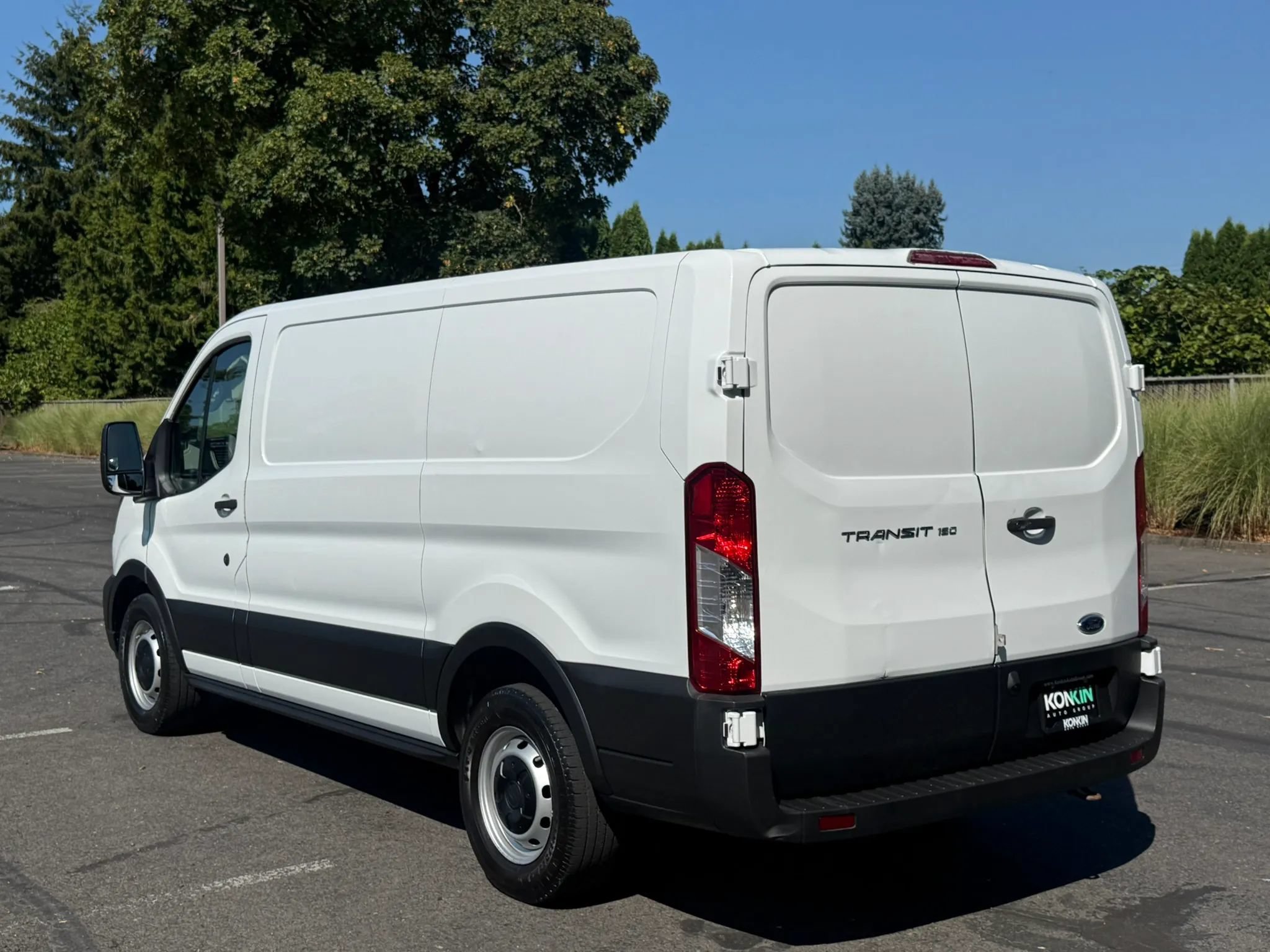 Used 2020 Ford Transit 150 Low Roof RWD image 4