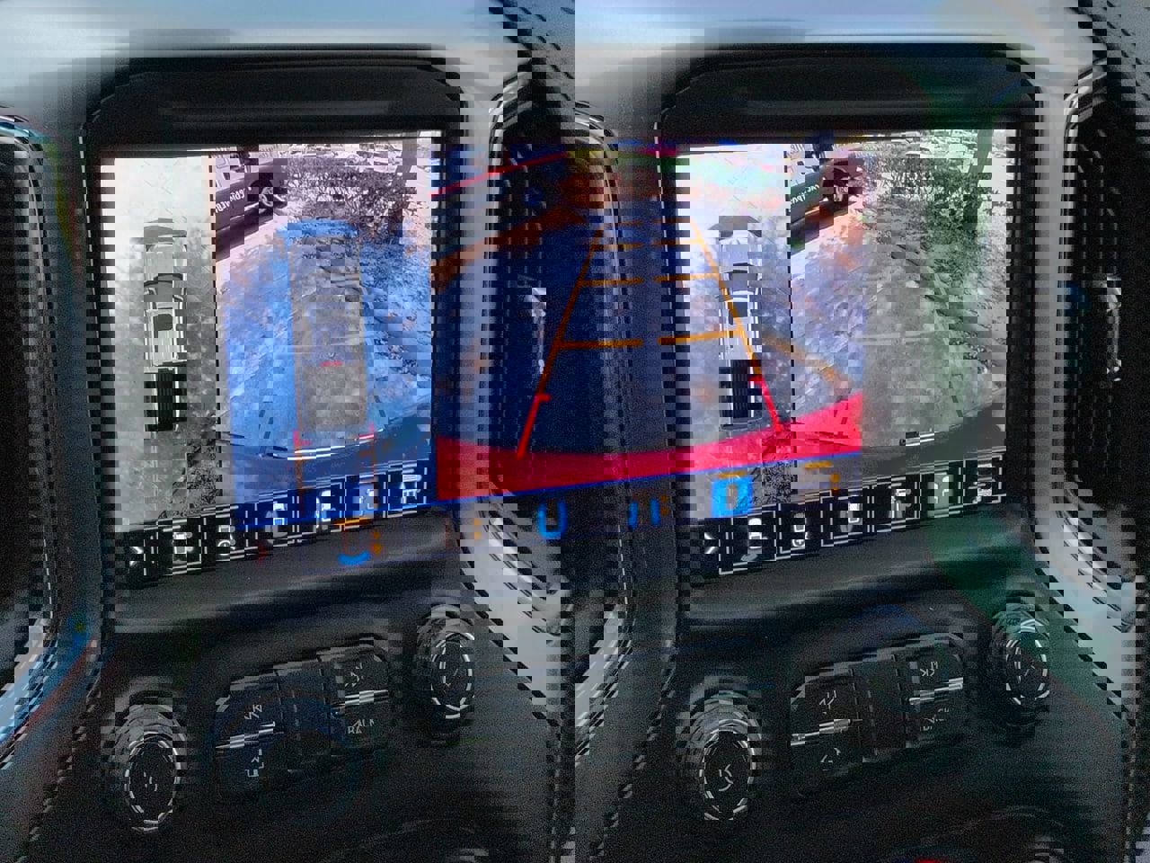 Used 2020 Chevrolet Silverado 1500 LTZ w/ LTZ Premium Package image 16