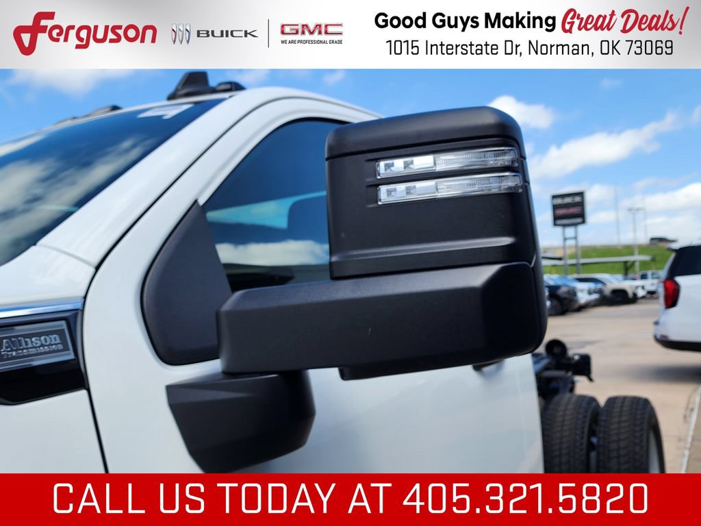 New 2026 GMC Sierra 3500 Pro w/ Convenience Package AWD/4WD image 17