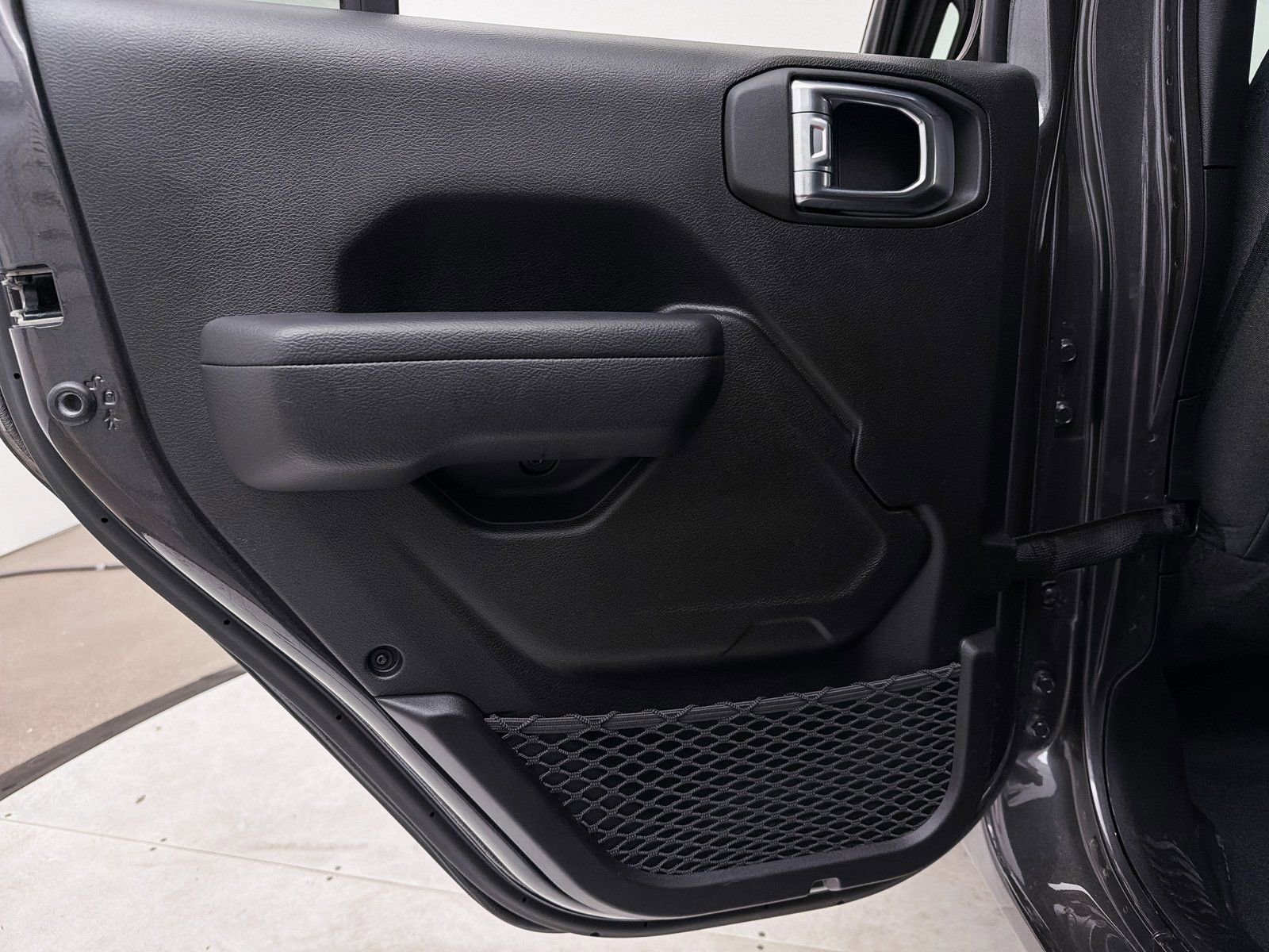 Used 2024 Jeep Wrangler Sport S image 22