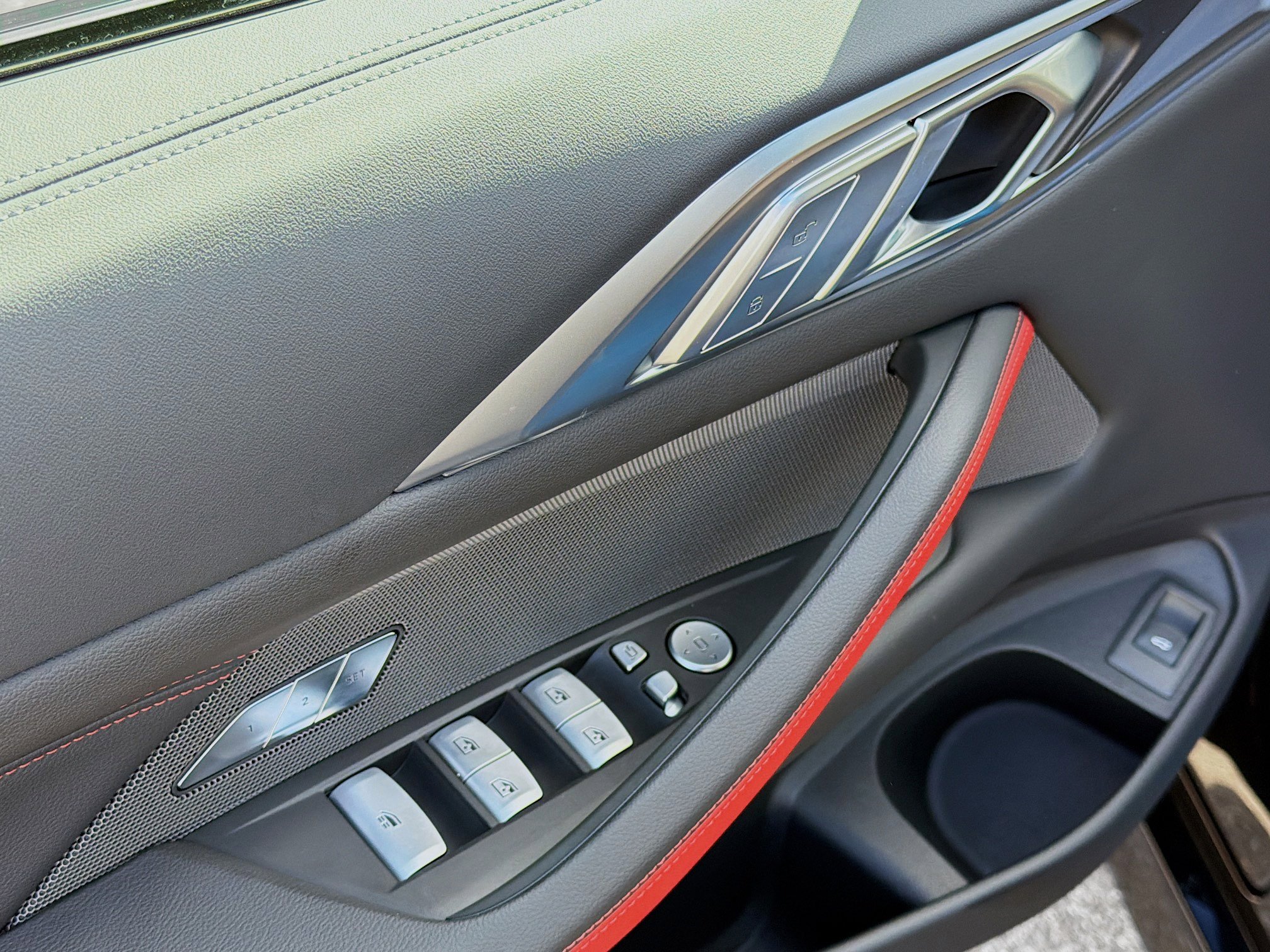 New 2026 BMW M440i Convertible image 21