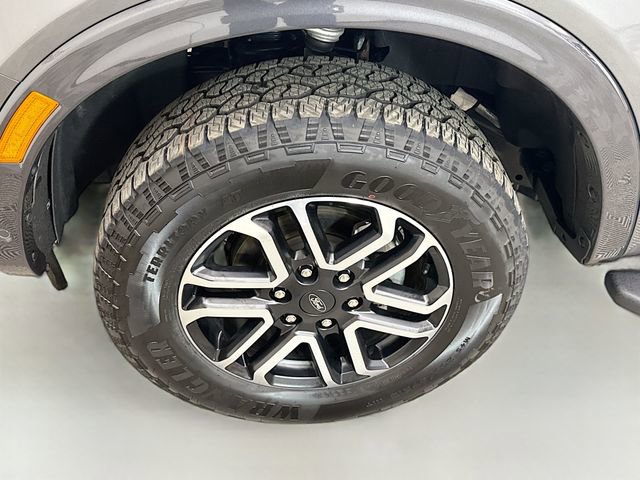 Used 2024 Ford Ranger Lariat w/ Trailer Tow Package image 31