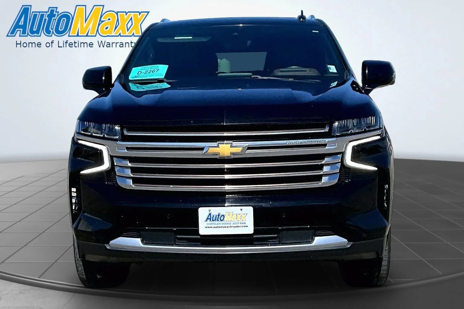 Used 2023 Chevrolet Tahoe High Country AWD/4WD image 2