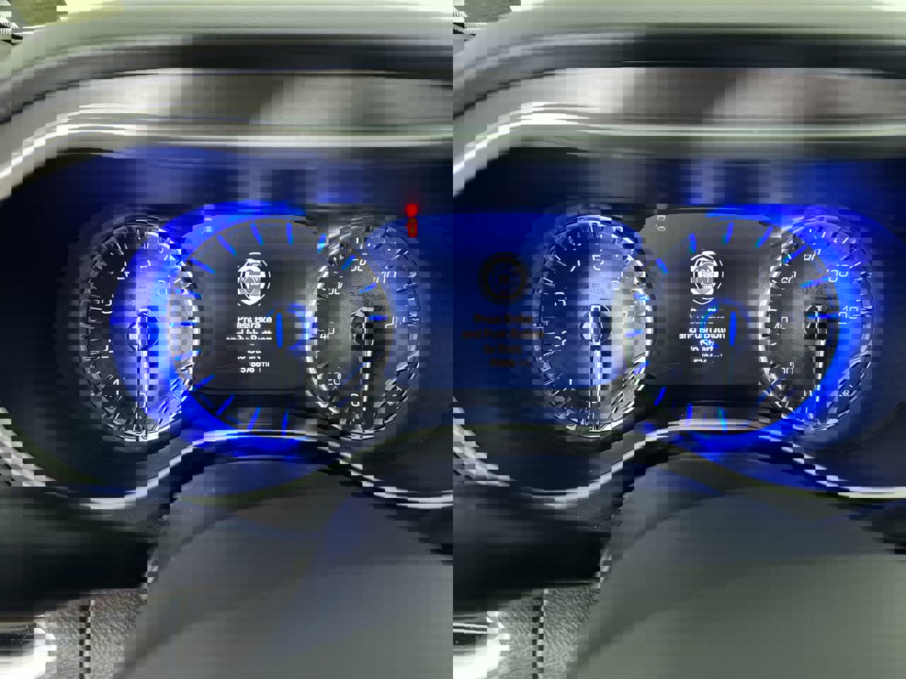 Used 2024 Chrysler Pacifica Touring-L image 20