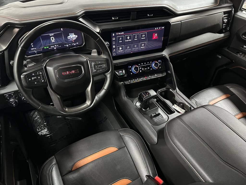 Used 2024 GMC Sierra 1500 AT4 w/ Technology Package AWD/4WD image 13
