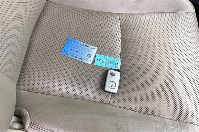 Used 2018 Toyota 4Runner Limited AWD/4WD image 11