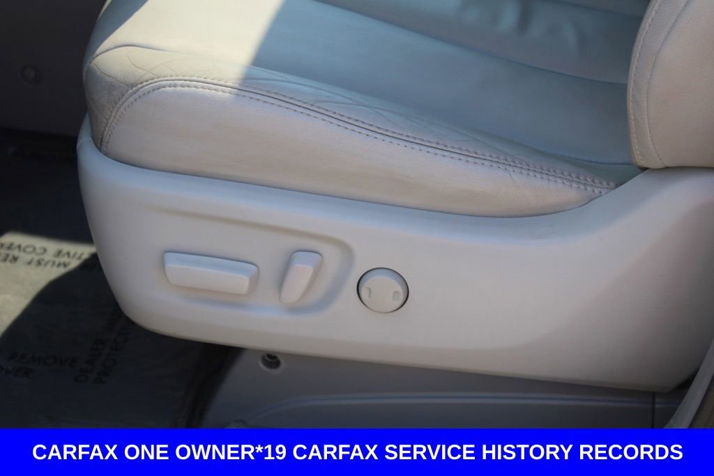 Used 2014 Toyota Sienna XLE w/ XLE Premium Package FWD image 17