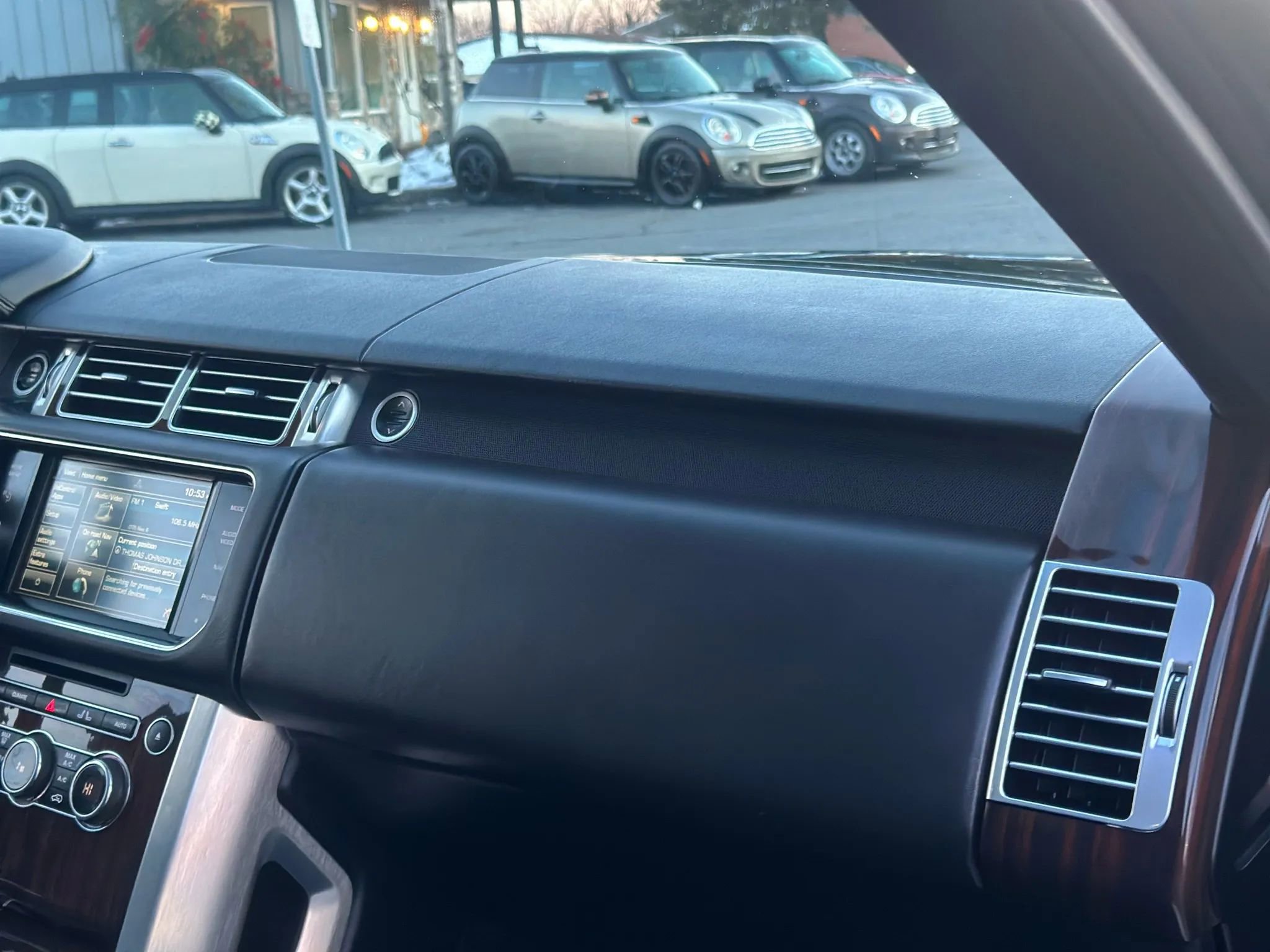 Used 2015 Land Rover Range Rover Supercharged image 36