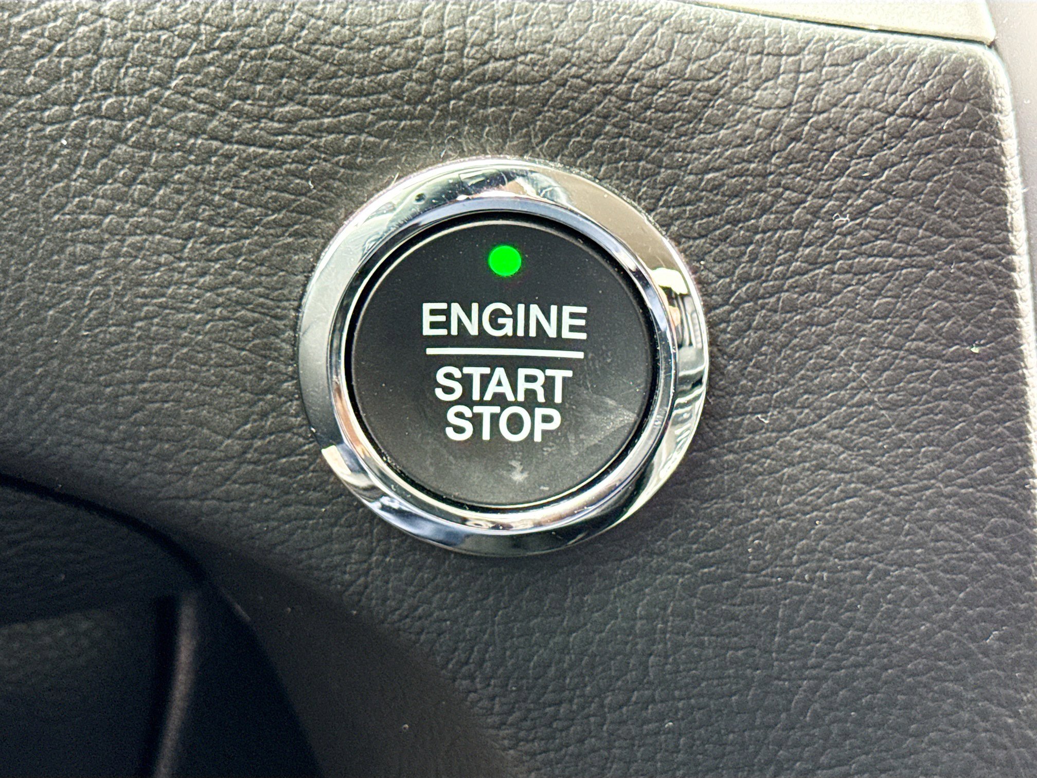 Certified 2022 Ford Edge SEL w/ Convenience Package image 9