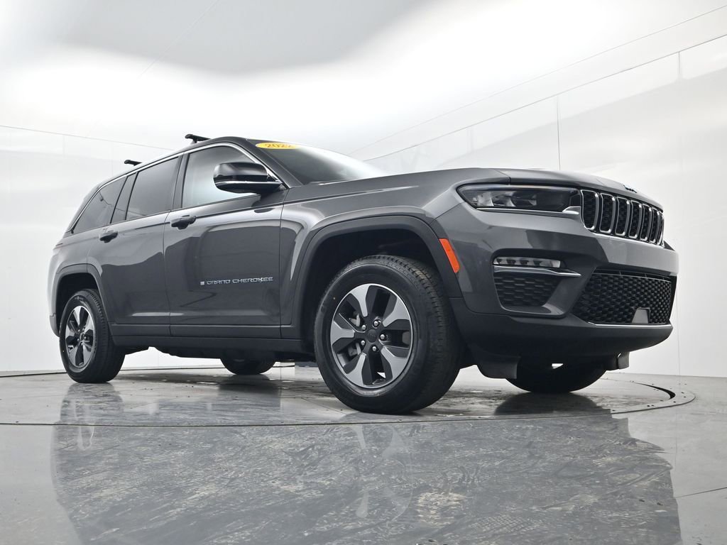 Used 2022 Jeep Grand Cherokee Limited 4xe image 55