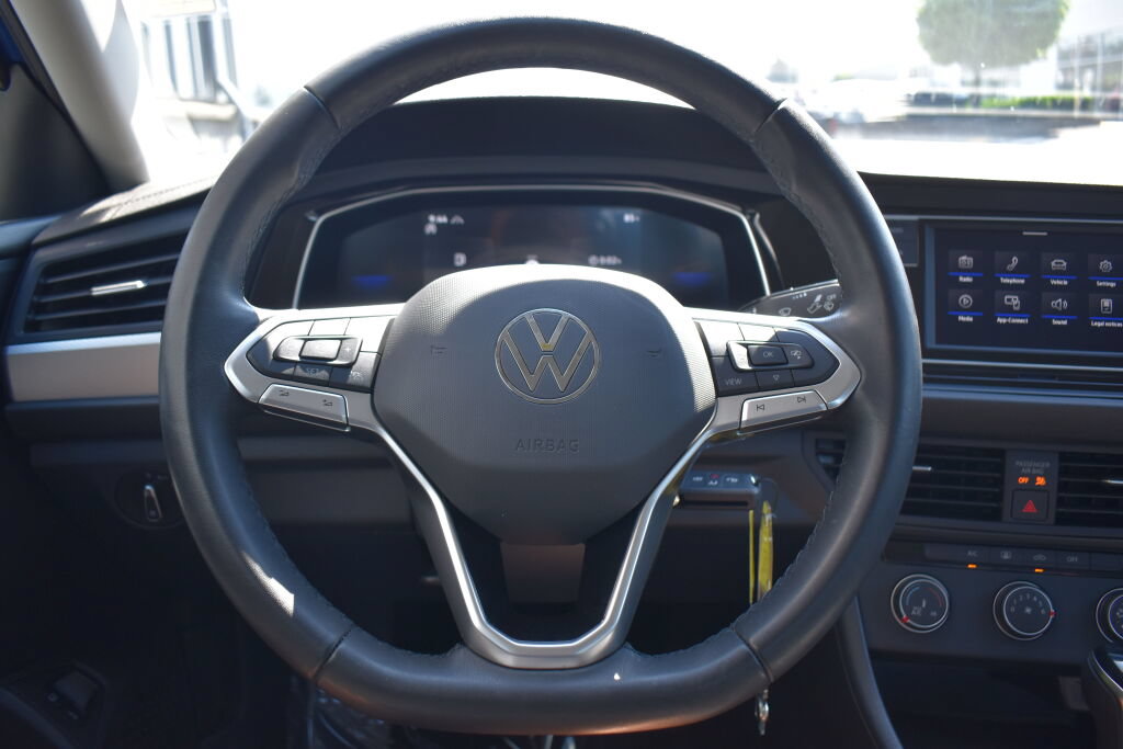 Used 2024 Volkswagen Jetta S FWD image 9