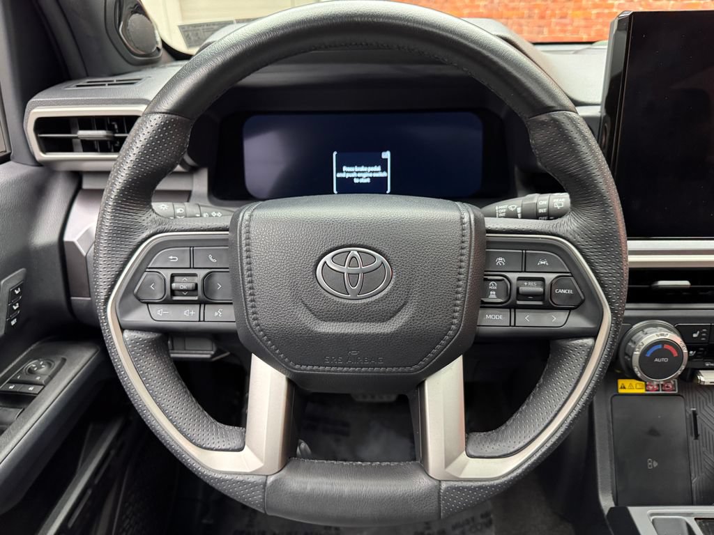 Used 2025 Toyota 4Runner TRD Off-Road Premium w/ Tow Technology Package AWD/4WD image 14