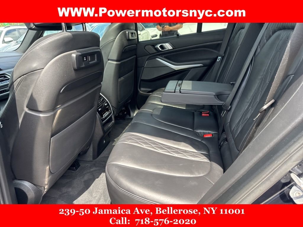 Used 2020 BMW X5 M50i w/ Premium Package image 27