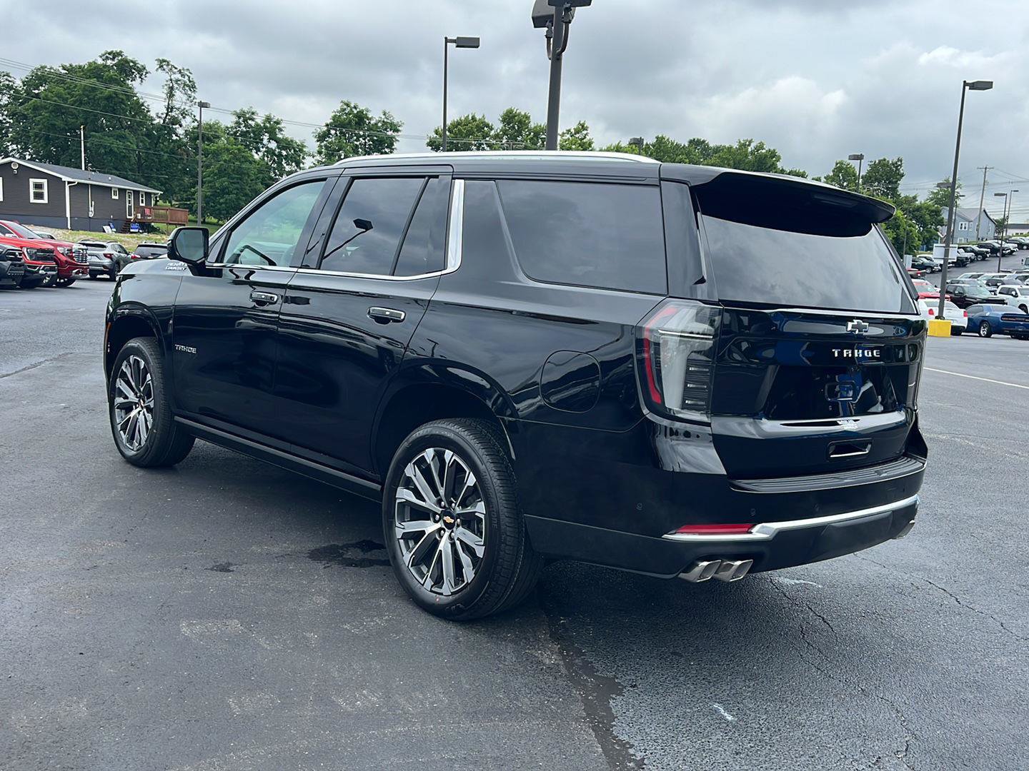New 2026 Chevrolet Tahoe High Country AWD/4WD image 3