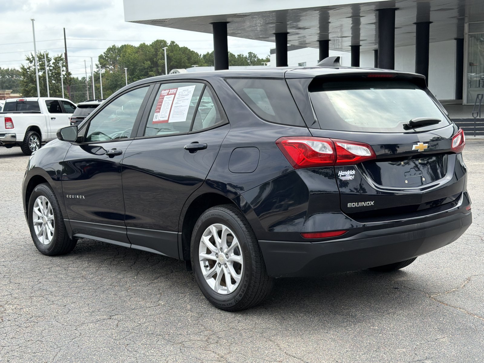 Used 2020 Chevrolet Equinox LS FWD image 13