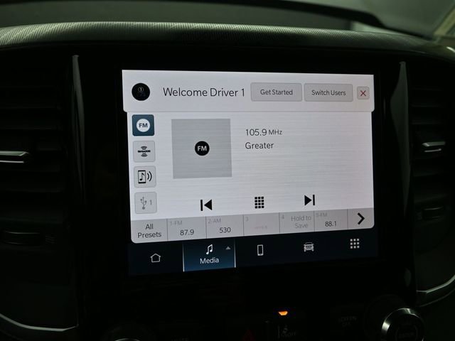 New 2026 RAM 1500 4x4 Crew Cab image 32