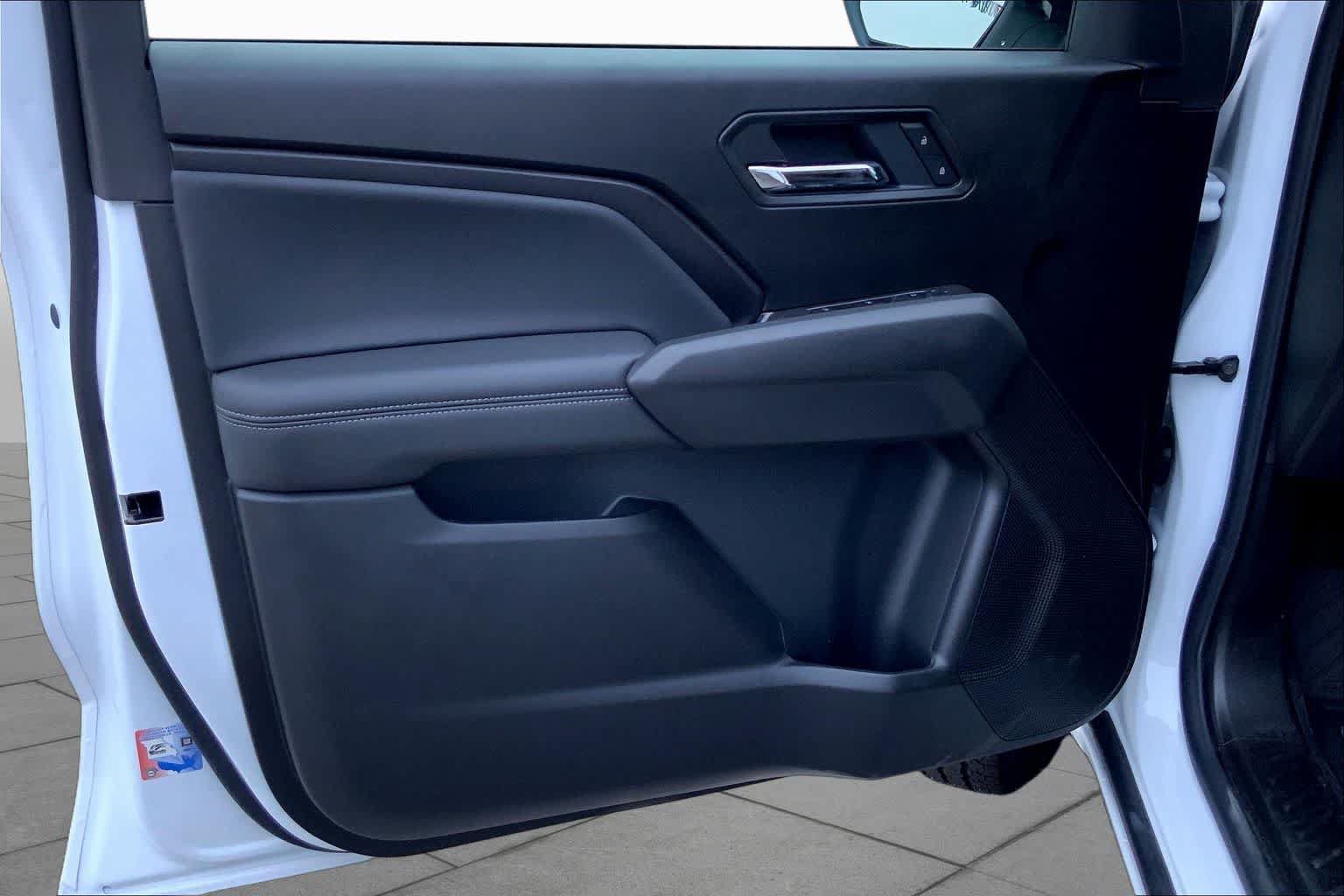 New 2025 GMC Canyon Elevation w/ Convenience Package RWD image 10