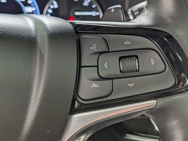 Used 2024 Buick Enclave Avenir w/ Avenir Technology Package image 23