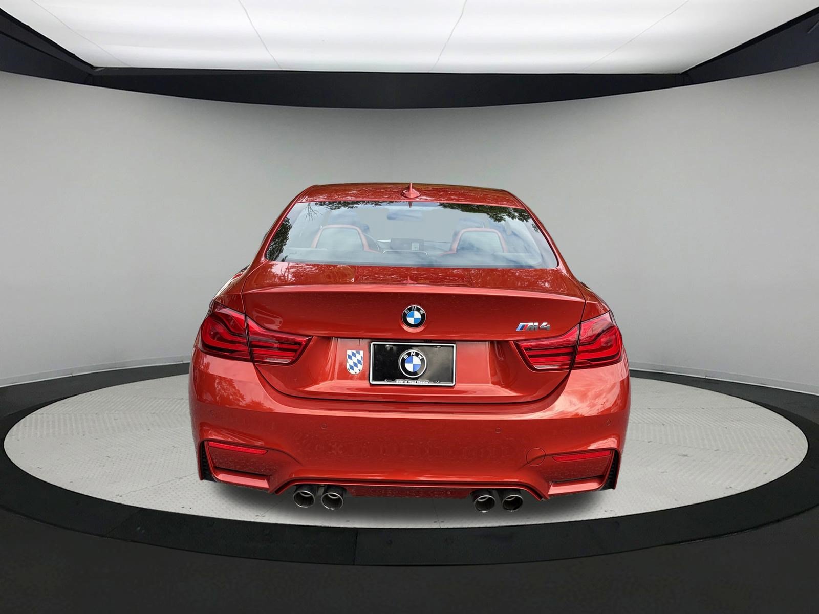 Used 2018 BMW M4 Coupe w/ Executive Package RWD image 7