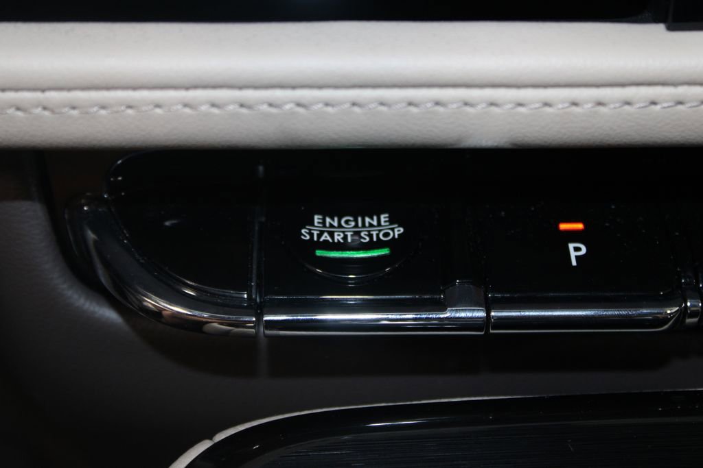 Used 2022 Lincoln Nautilus Reserve w/ Equipment Group 201A image 45