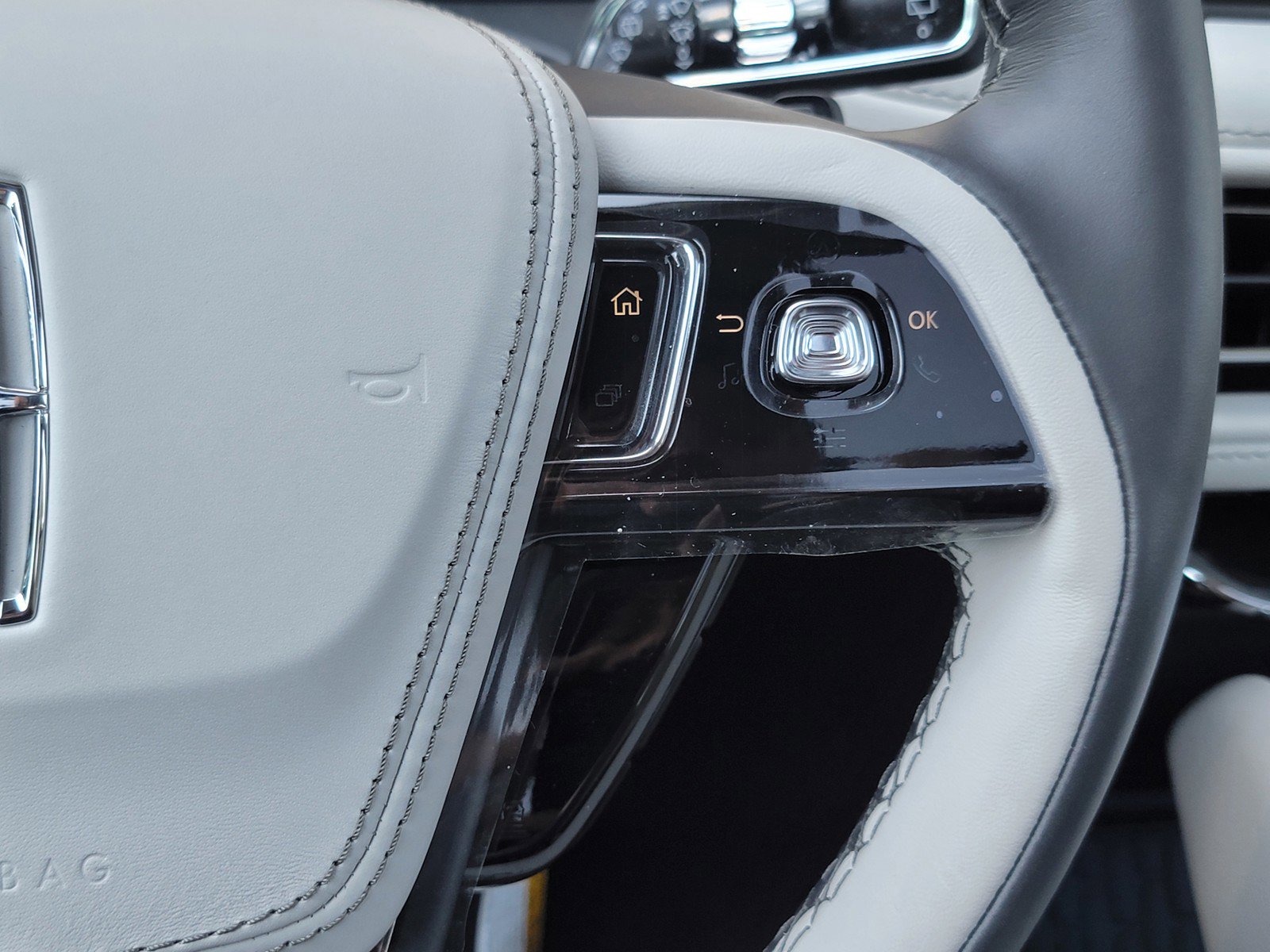 New 2026 Lincoln Aviator Reserve w/ Luxury Package image 26