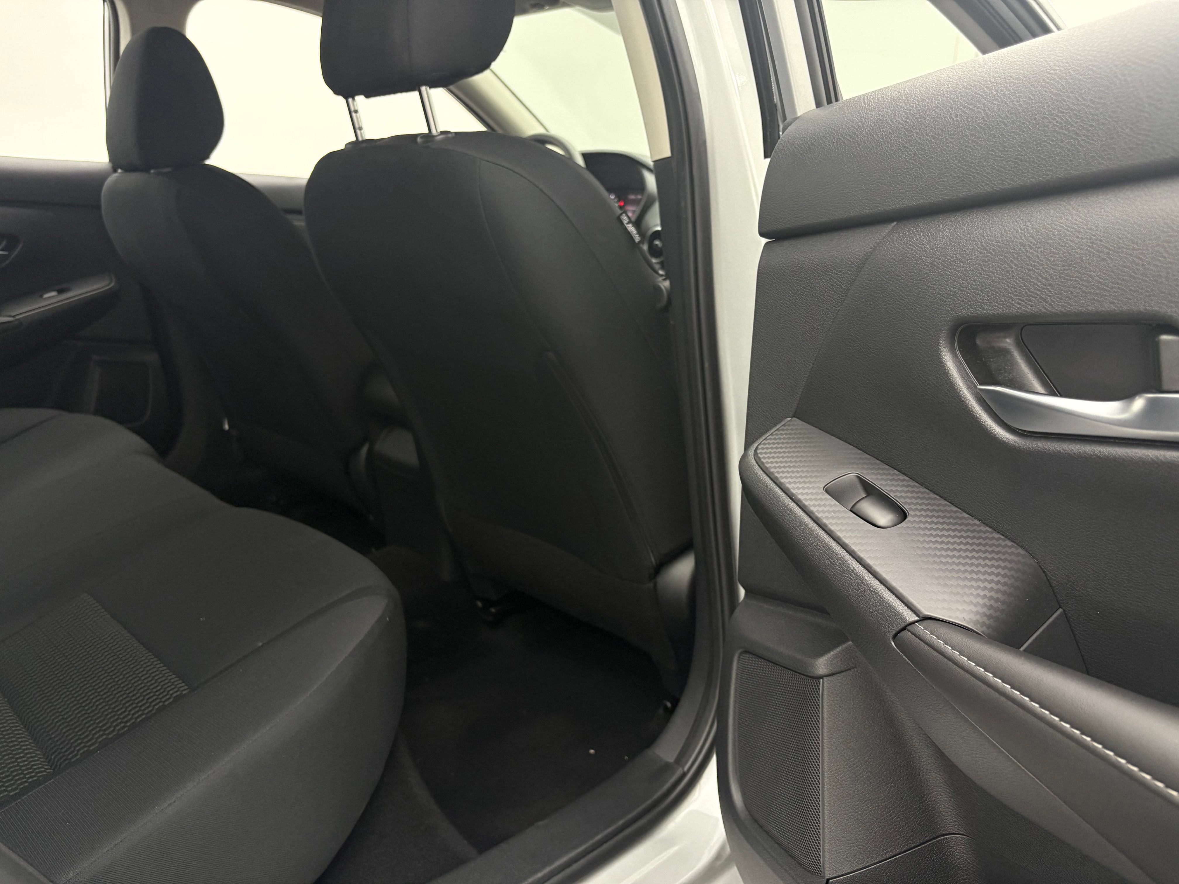 Used 2023 Nissan Sentra S FWD image 30