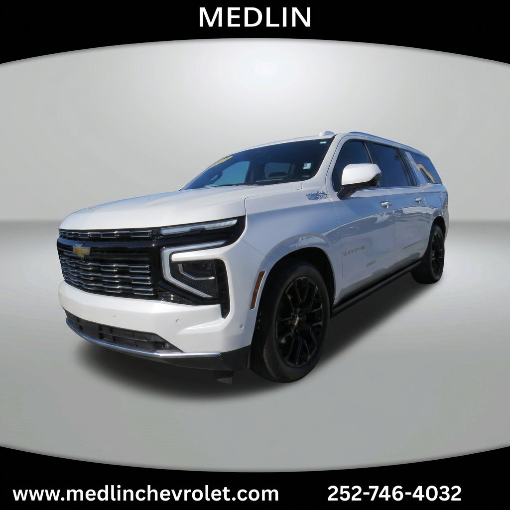 Used 2025 Chevrolet Suburban High Country AWD/4WD image 3