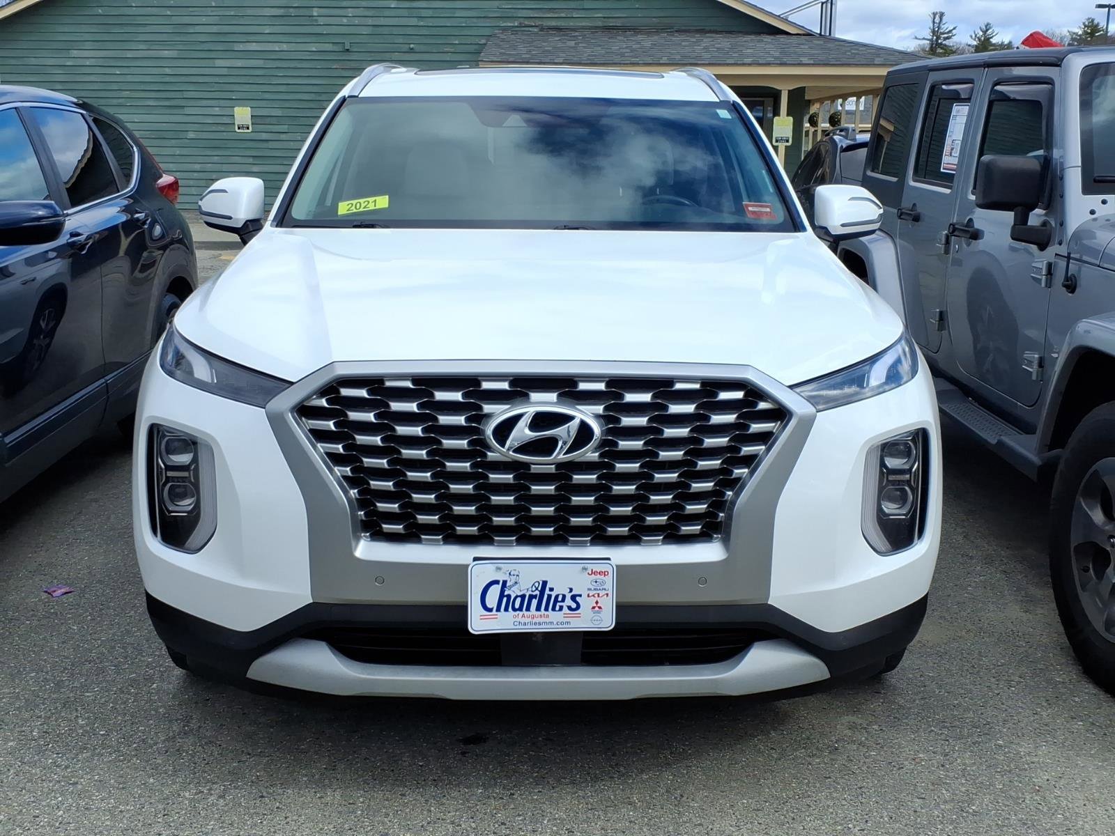 Used 2021 Hyundai Palisade SEL w/ Premium Package image 2