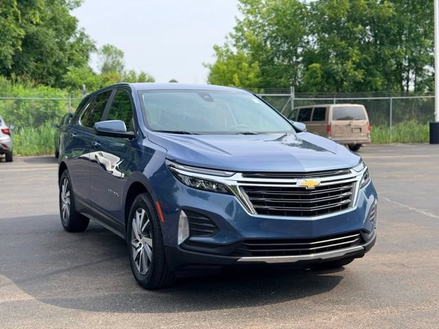 Used 2024 Chevrolet Equinox LT w/ LPO, Floor Liner Package FWD image 3