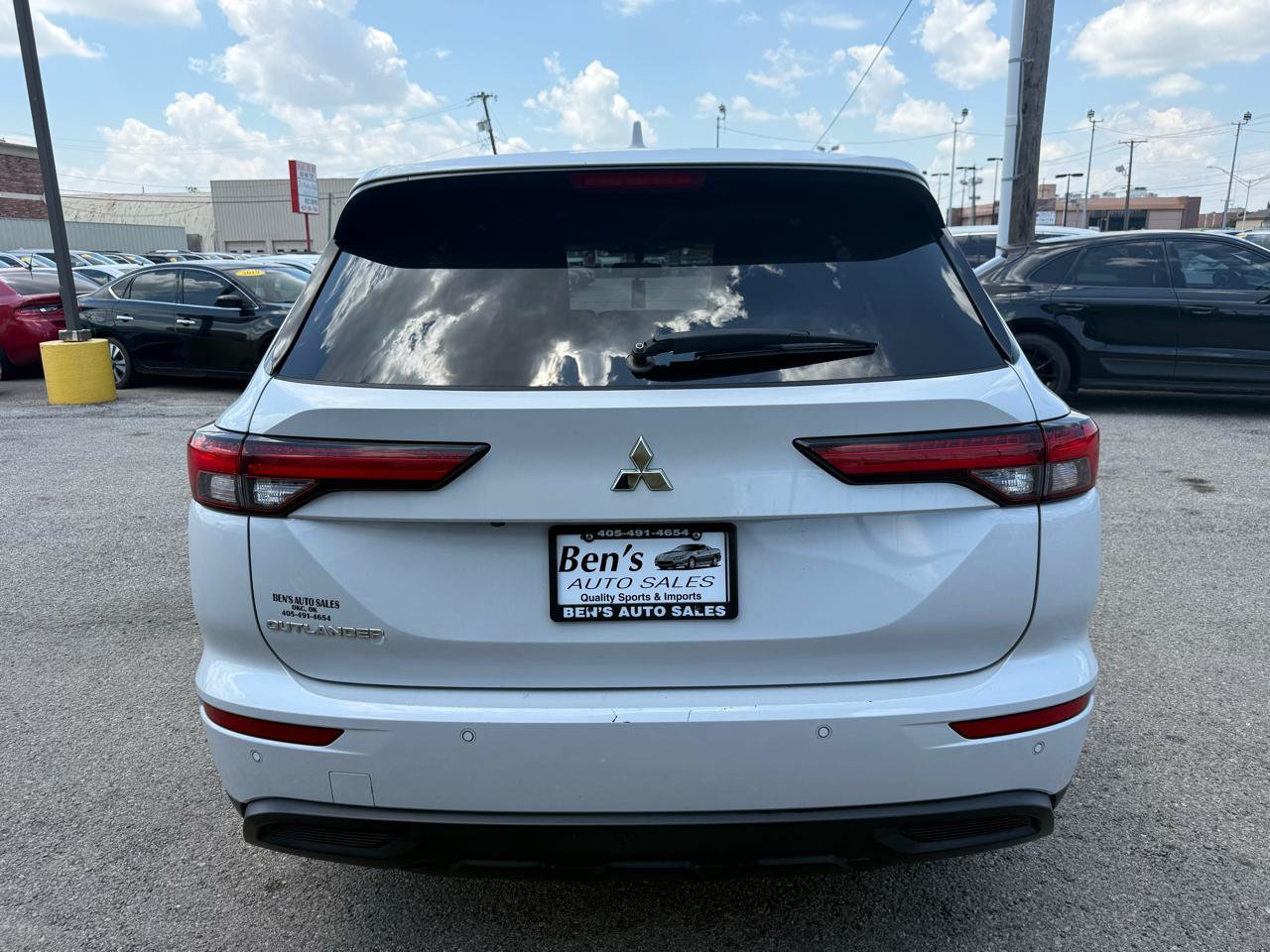 Used 2022 Mitsubishi Outlander ES FWD image 7