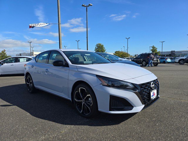 New 2025 Nissan Altima 2.5 SR w/ SR Premium Package image 1