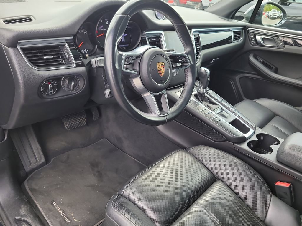 Used 2018 Porsche Macan image 16