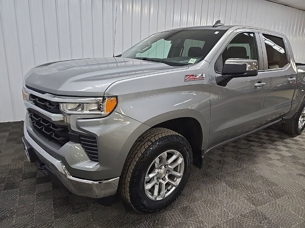 Used 2023 Chevrolet Silverado 1500 LT w/ Z71 Off-Road Package image 8