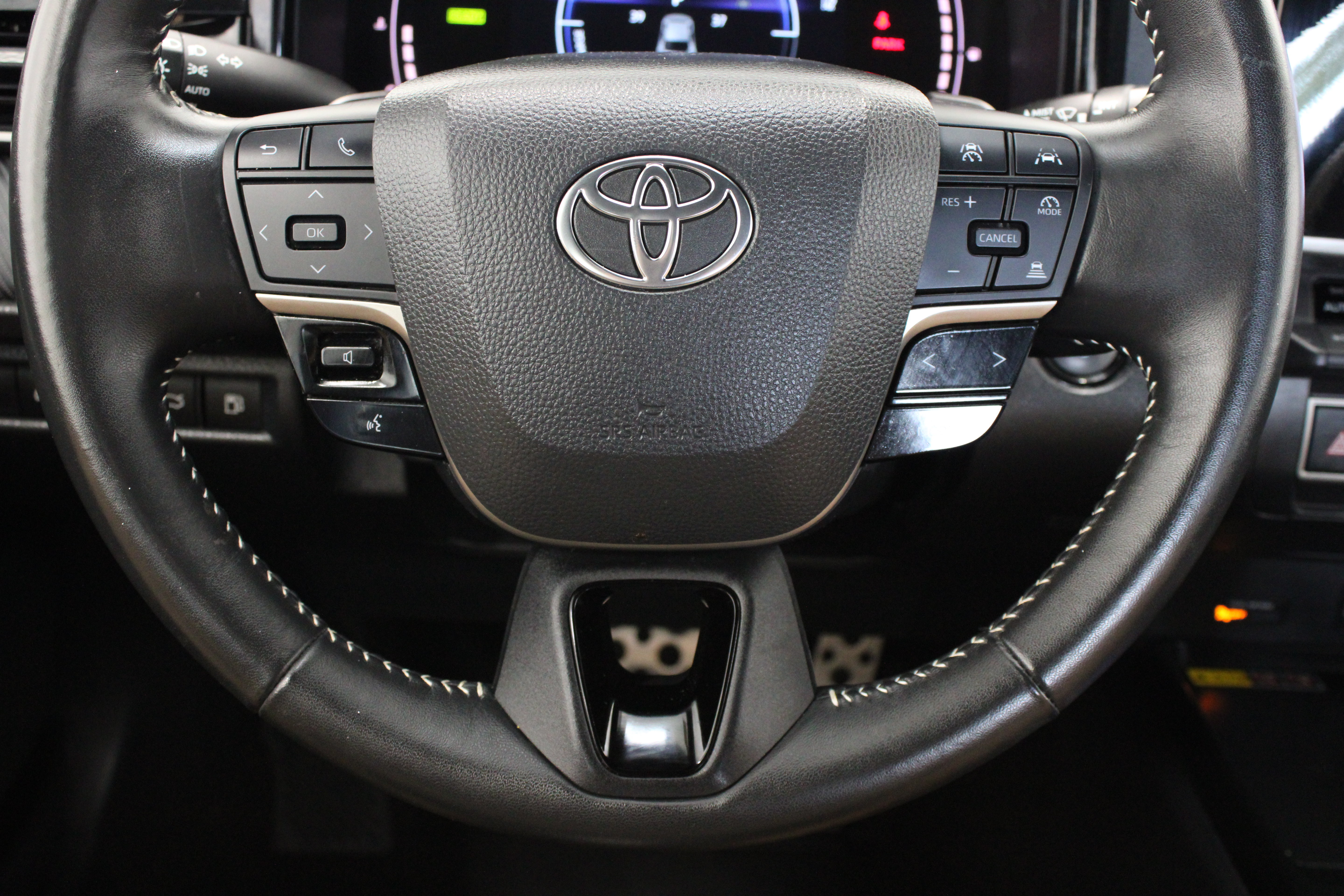Used 2025 Toyota Camry SE FWD image 24