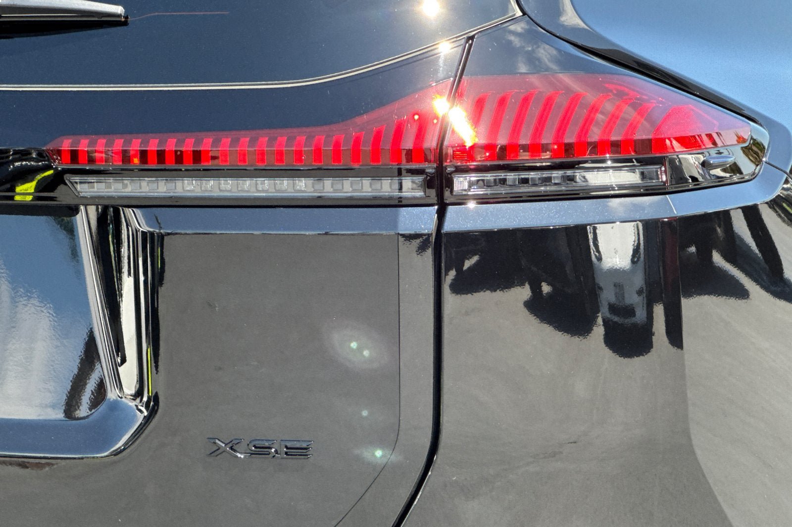 New 2026 Toyota RAV4 XSE AWD/4WD image 31