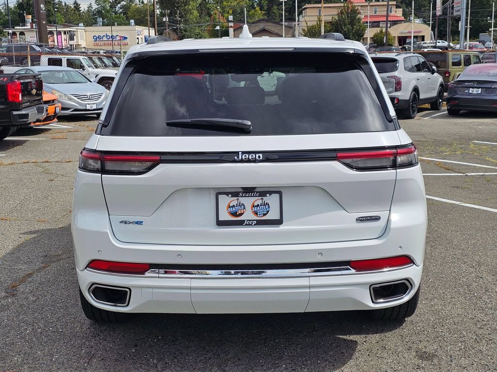 Used 2022 Jeep Grand Cherokee Overland AWD/4WD image 7