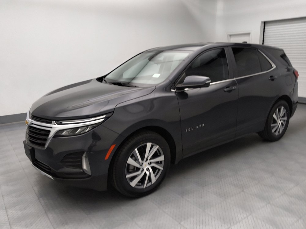 Used 2022 Chevrolet Equinox LT FWD image 2