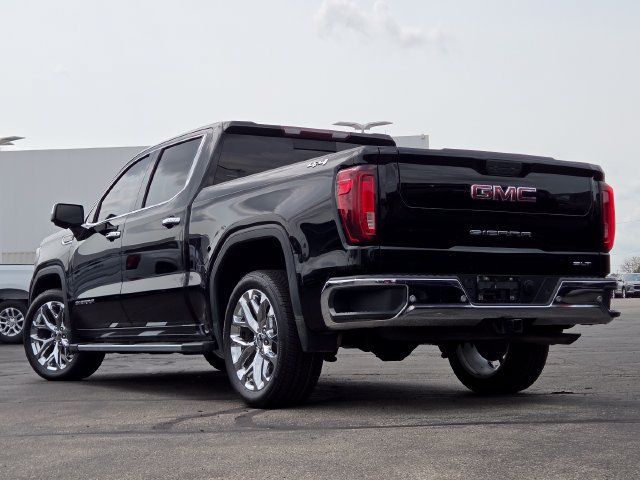 Used 2021 GMC Sierra 1500 SLT w/ SLT Premium Plus Package AWD/4WD image 17