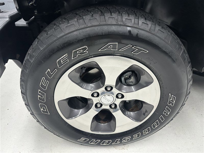 Used 2018 Jeep Wrangler Unlimited Sport S AWD/4WD image 15