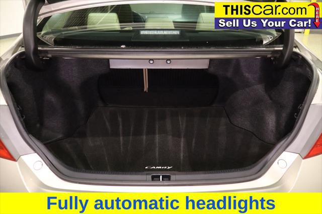 Used 2017 Toyota Camry XLE image 21