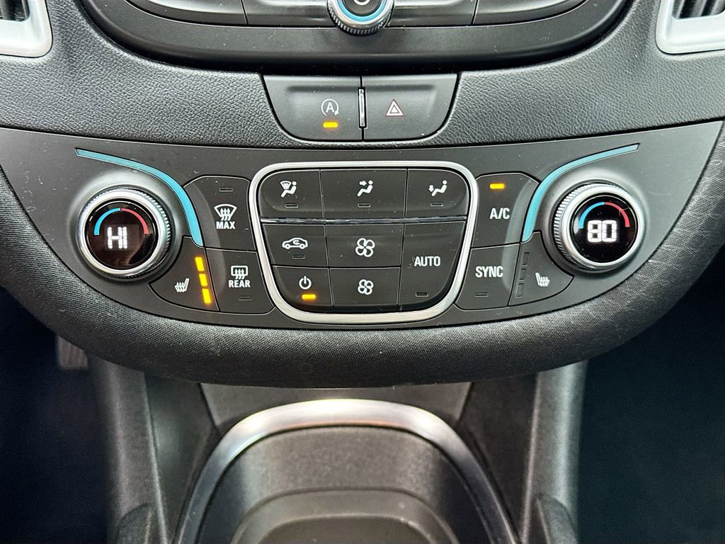 Used 2024 Chevrolet Malibu LT image 15