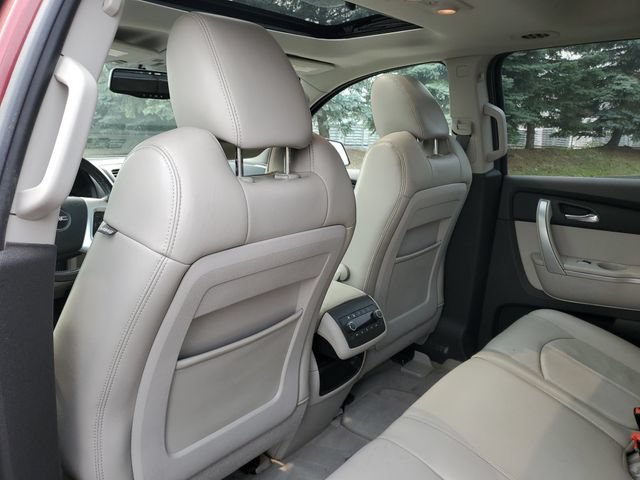 Used 2010 GMC Acadia SLT FWD image 27
