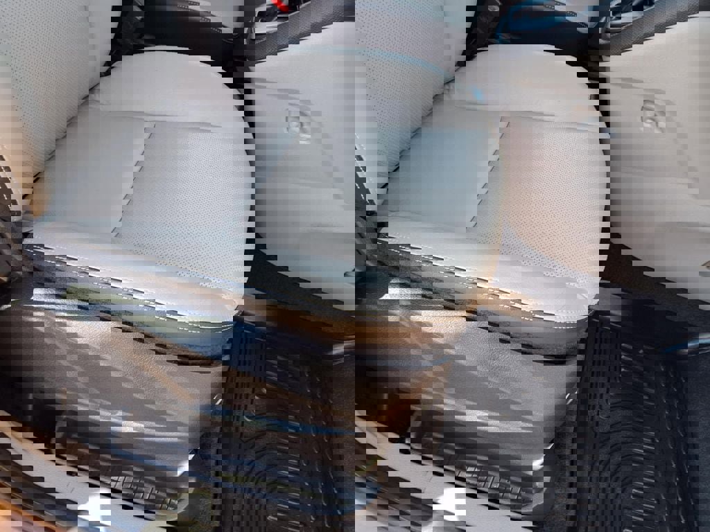 Used 2014 Ford Transit Connect Titanium image 19