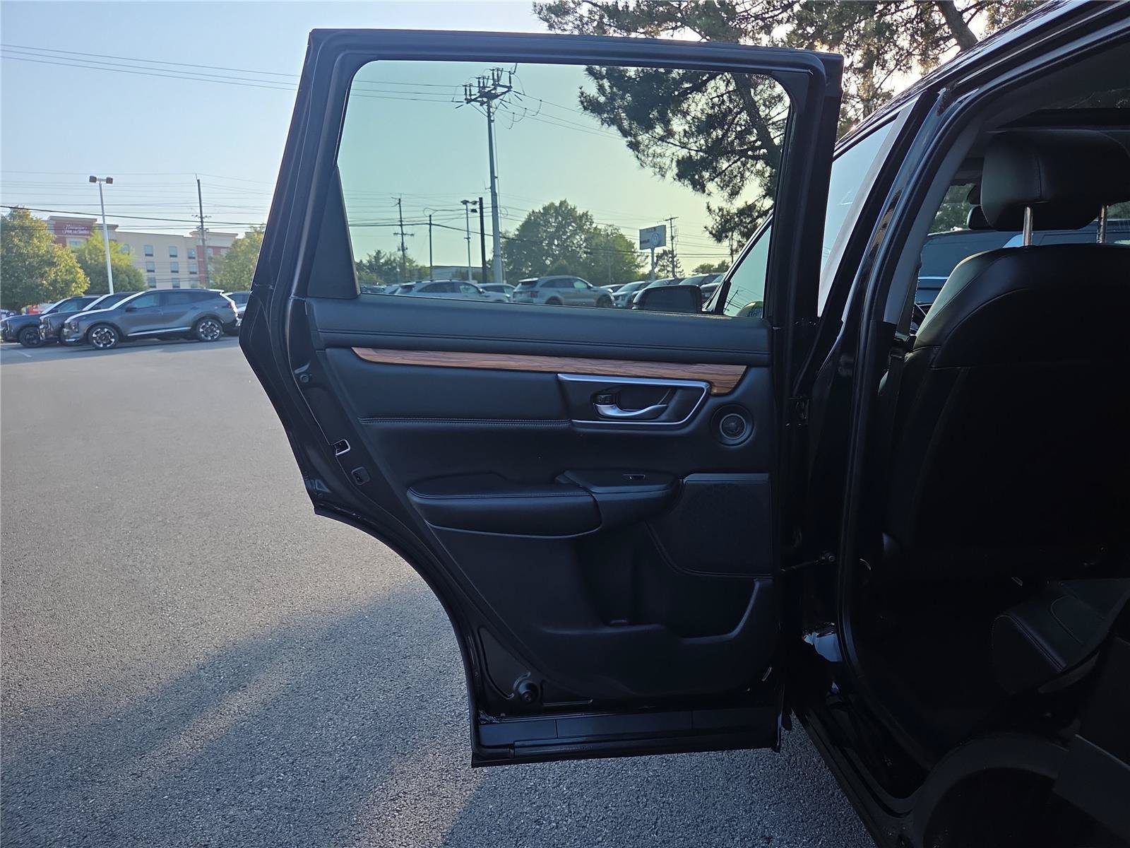 Used 2017 Honda CR-V EX-L image 27