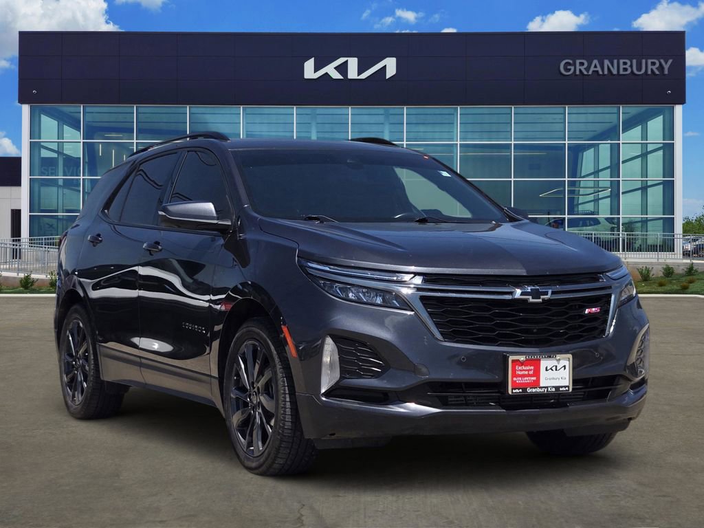 Used 2022 Chevrolet Equinox RS w/ RS Leather Package FWD image 3