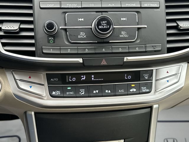 Used 2015 Honda Accord EX image 19