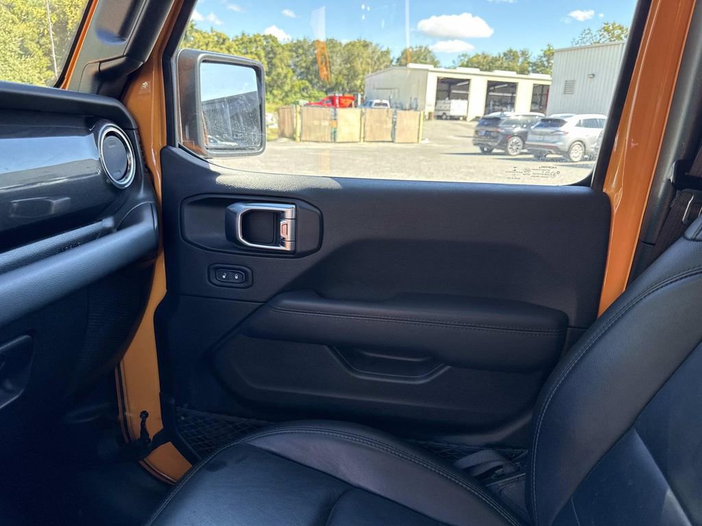 Used 2021 Jeep Wrangler Unlimited Sahara image 22